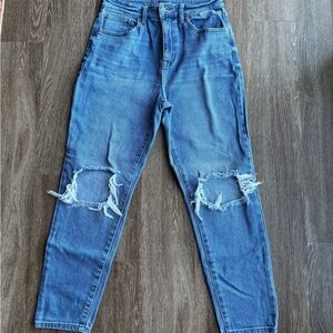 No Boundaries High-Rise Distressed Blue Mom Jeans